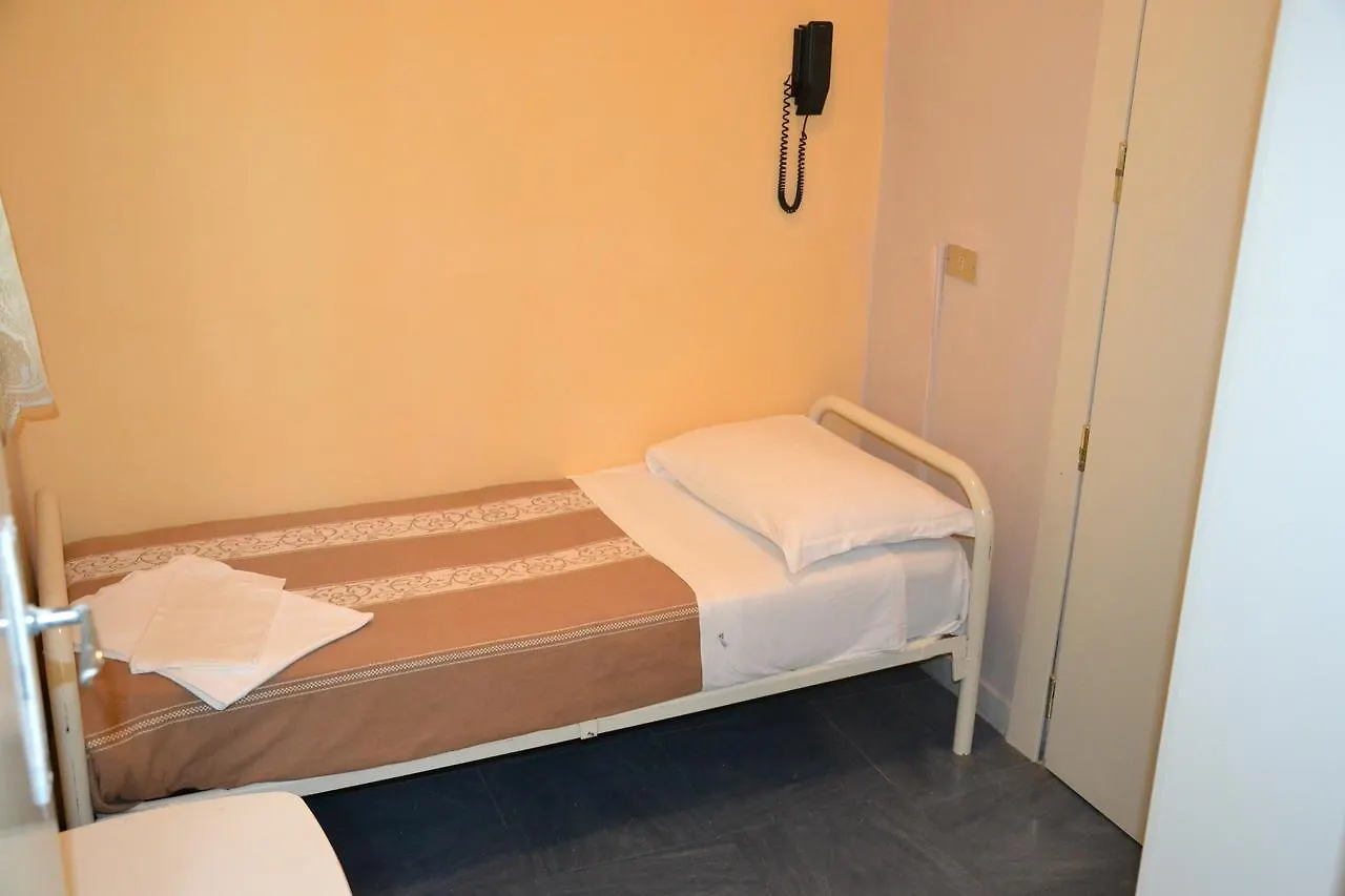 Hotel Britta Rimini 3*,